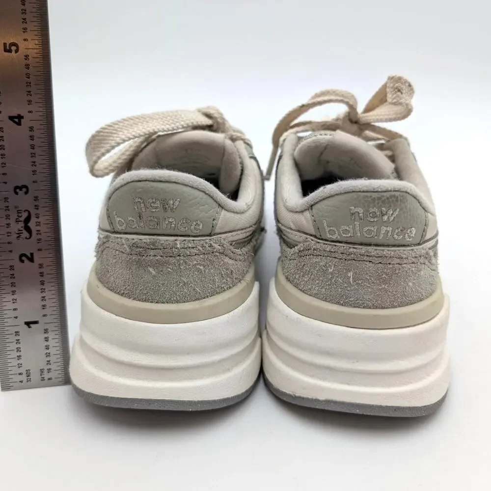 New Balance 997R Sneaker Shoes Little Kids' Olivine Linen Size US13.5 EU32